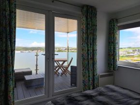 2-bed flat with balcony